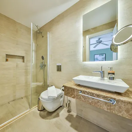 Livia Hotel